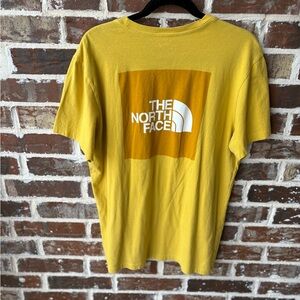 The North Face Box Short Sleeve Cotton T Shirt Size Large in Yellow Gold